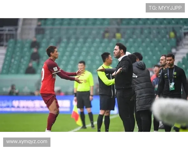 亚泰全队抵达天津苏亚雷斯激励众将以拼搏精神迎战展现团队风貌