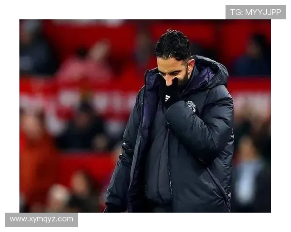 一场0-1!让英超争四又乱了:曼联3轮不胜+9队差3分,5大黑马搅局